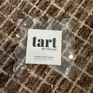 Clear Acrylic Magnetic Picture Frame